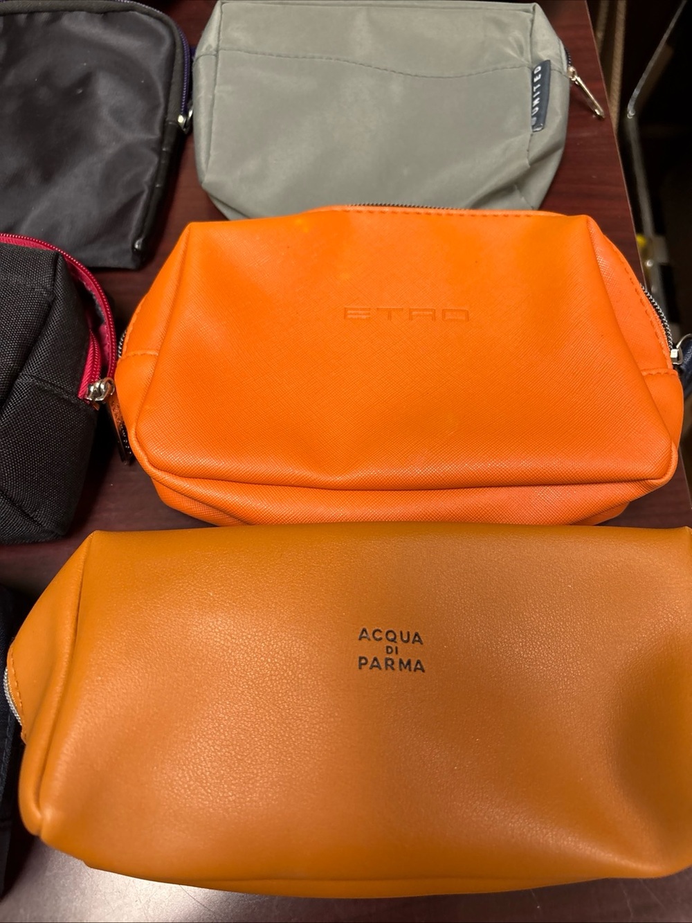 Airlines Travel Amenity Kit Toiletry Bags United Tumi Etro Delta Ungaro Lot Of 8 - Picture 4 of 6